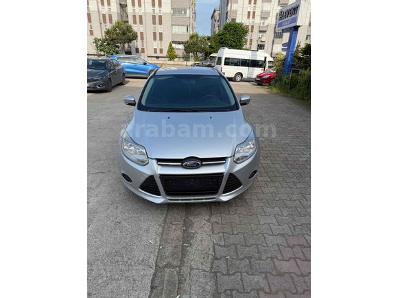 Temiz bakımları yapılmış masrafsız aile aracı 