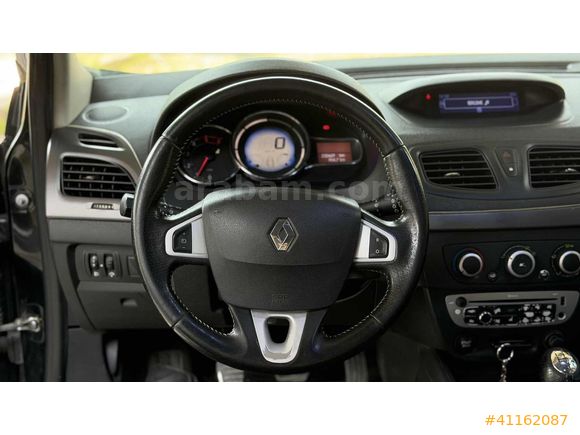 HATASIZ AYARINDA MEGANE 3 TOUCH