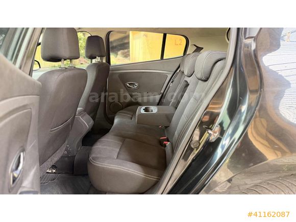 HATASIZ AYARINDA MEGANE 3 TOUCH