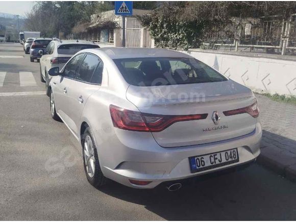 Sahibinden Renault Megane 1.5 Blue DCI Touch 2020 Model
