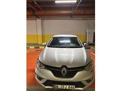Sahibinden Renault Megane 1.5 Blue DCI Touch 2020 Model