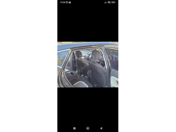 Sahibinden Kia Ceed 1.6 CRDi Premium 2015 Model  230.000 km Siyah