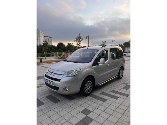 İLK SAHİBİNDEN 1.6 COMBİ SX 110 LUK