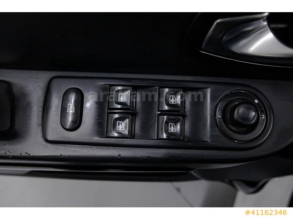 2016 ÇIKIŞLI KOMPLE YETKİLİ SERVİS BAKIMLI CLİO İCON 1.5DCİ EDC