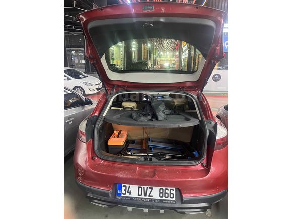 Galeriden Renault Megane 1.5 dCi Touch Plus 2015 Model İstanbul