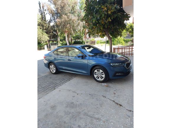 Sahibinden Skoda Octavia 1.5 e-Tec Elite 2021 Model  49.000 km Mavi