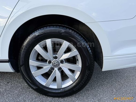 EMİN AUTO-PASSAT 1.5 TSI ACT/DSG/ HATASIZ/YAĞMUR,FAR SENSÖRÜ VAR