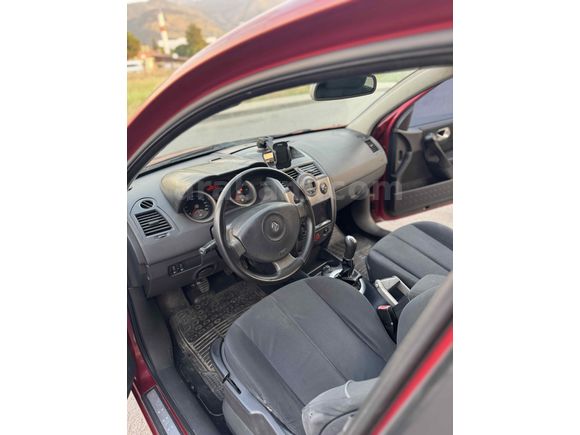 Galeriden Renault Megane 1.5 dCi Dynamique 2004 Model Manisa