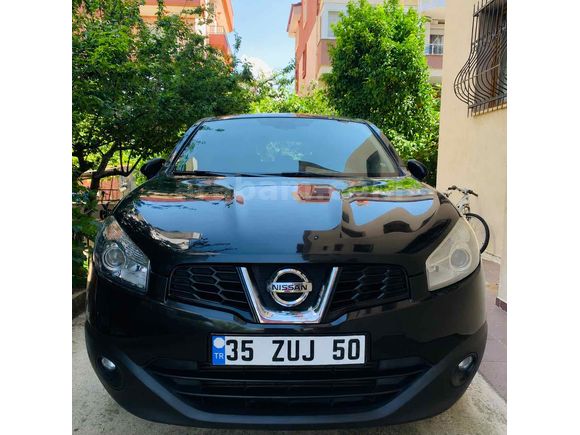NİSSAN QASHQAI 1.5 DİZEL TEKNA PACK DEĞİŞENSİZ İLK SAHİBİNDEN