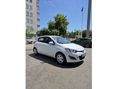 Sahibinden Hyundai i20 1.2 MPI Elite 2014 Model Diyarbakır 135.000 km Beyaz