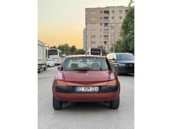 Galeriden Renault Megane 1.6 Dynamique 2005 Model Manisa
