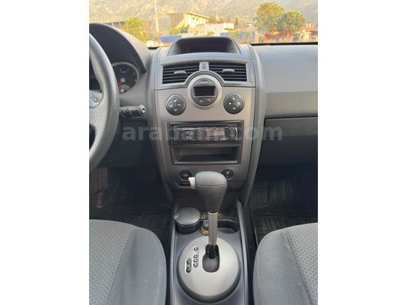 Galeriden Renault Megane 1.6 Dynamique 2005 Model Manisa