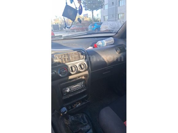 Sahibinden Ford Escort 1.6 CLX 1995 Model  185.000 km Beyaz