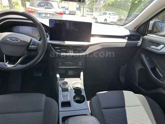 Ford Focus 1.5 EcoBlue Titanium Stil 2023 Model İstanbul