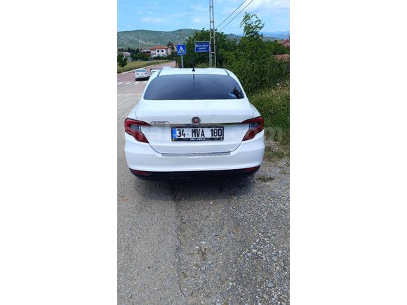 Öğretmen hatasız ayarında Fiat Egea 1.6 Multijet Easy 2023 Model