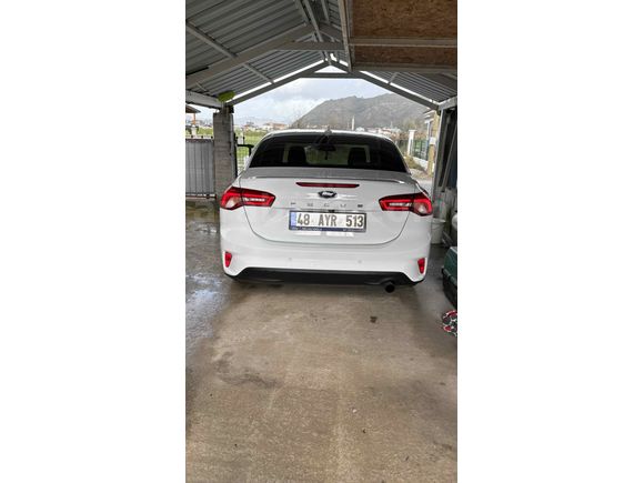 Sahibinden Ford Focus 1.5 TDCi Titanium X 2025 Model  kış paketi 