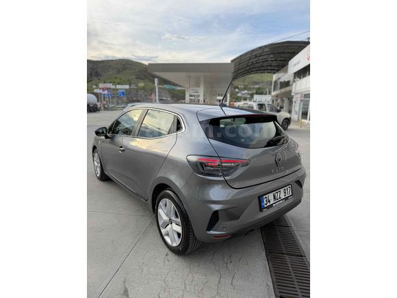 2025 Renault Clio 1.0 TCe Evolution OTOMATİK HATASIZ 