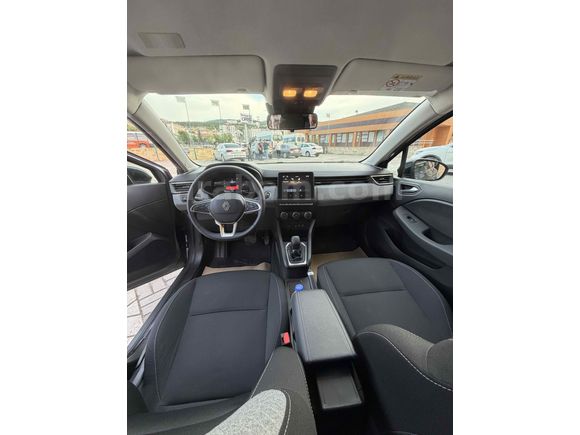 2025 Renault Clio 1.0 TCe Evolution OTOMATİK HATASIZ 