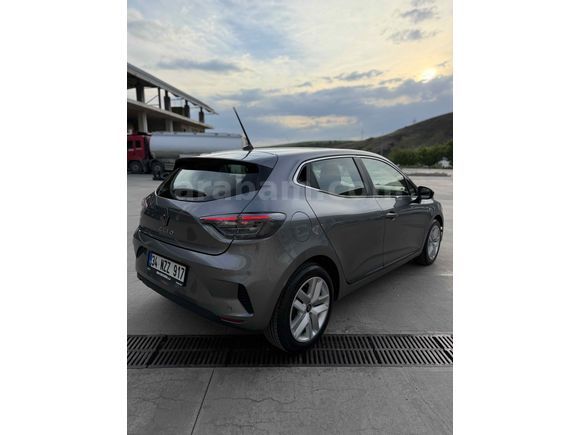 2025 Renault Clio 1.0 TCe Evolution OTOMATİK HATASIZ 