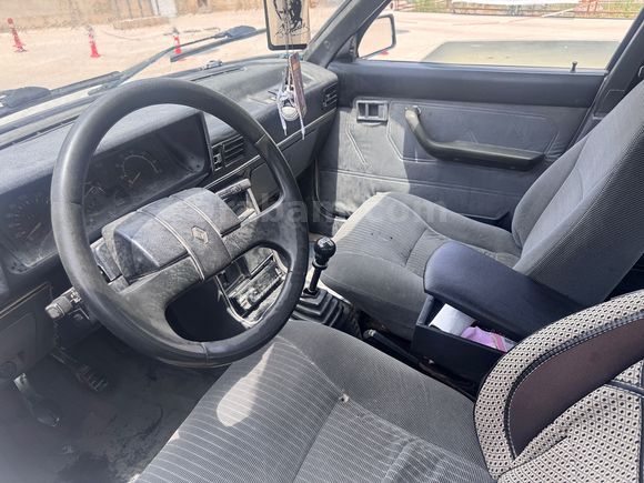 Sahibinden Renault R 9 1.4 Broadway 1993 Model 