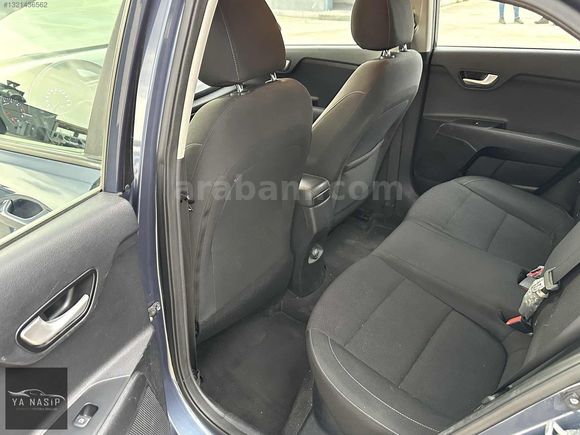 YANASİP'DEN 2019 KİA RİO 1.25 CVVT ELEGANCE HATCHBACHK MANUEL