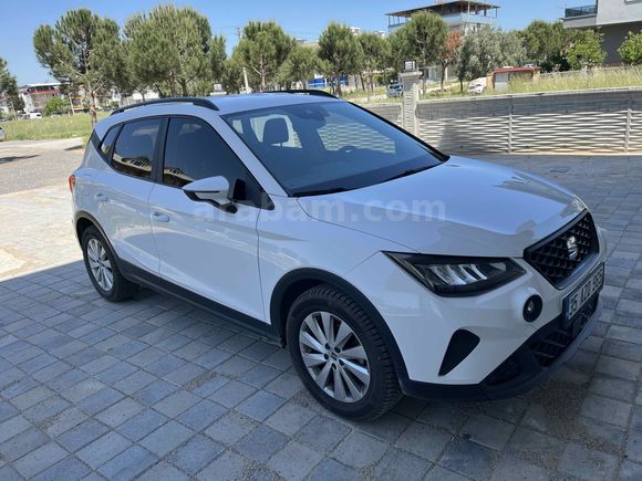 Sahibinden Seat Arona 1.0 EcoTSI Style 2021 Model  63.000 km Beyaz