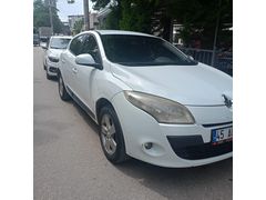 Sahibinden Renault Megane 1.5 dCi Expression 2012 Model  210.000 km Beyaz