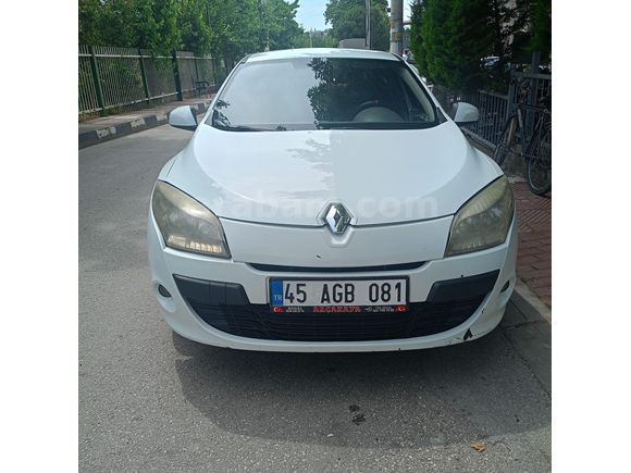 Sahibinden Renault Megane 1.5 dCi Expression 2012 Model  210.000 km Beyaz