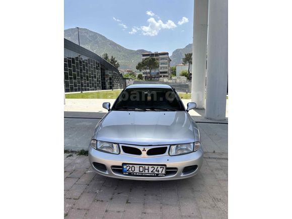 Sahibinden Mitsubishi Carisma 1.6 GLX 2000 Model 