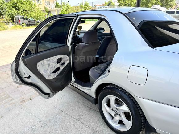 Sahibinden Mitsubishi Carisma 1.6 GLX 2000 Model 