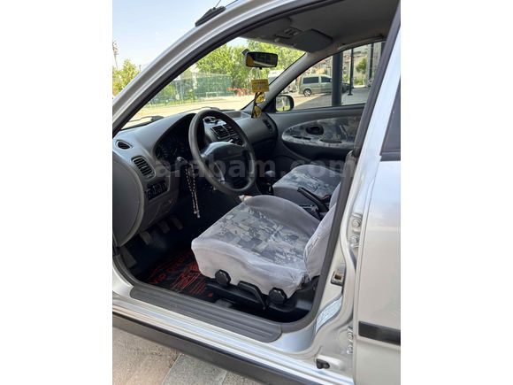 Sahibinden Mitsubishi Carisma 1.6 GLX 2000 Model 