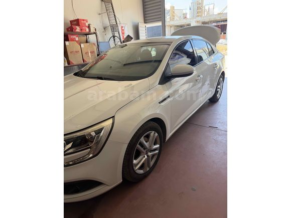 Sahibinden Renault Megane 1.6 Joy 2018 Model 