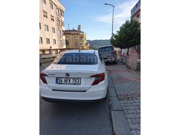 Sahibind Fiat Egea 1.4 Fire Easy Plus 2023 Model