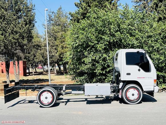 YILDIZ OTOMOTİVDEN 2OO4 MODEL HATASIZ BOYASIZ DESTE BAŞI ARAÇ
