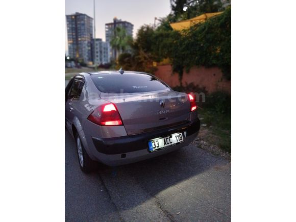 Sahibinden Renault Megane 1.6 Dynamique 2004 Model