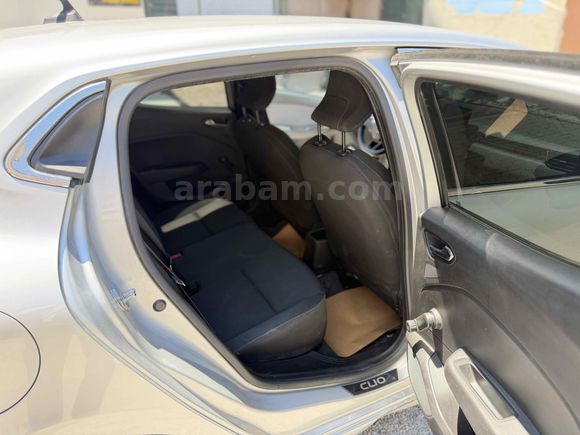 Galeriden Renault Clio 1.0 SCe Joy 2020 Model Balıkesir 114.385 km Gri