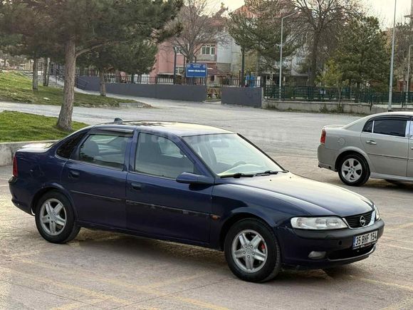 ÇAYLI OĞLUAUTO DAN  Opel Vectra 2.0 1996 Model Afyonkarahisar