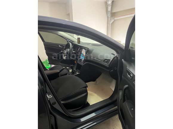  Sıfır ayarında 32.250 km Megane 