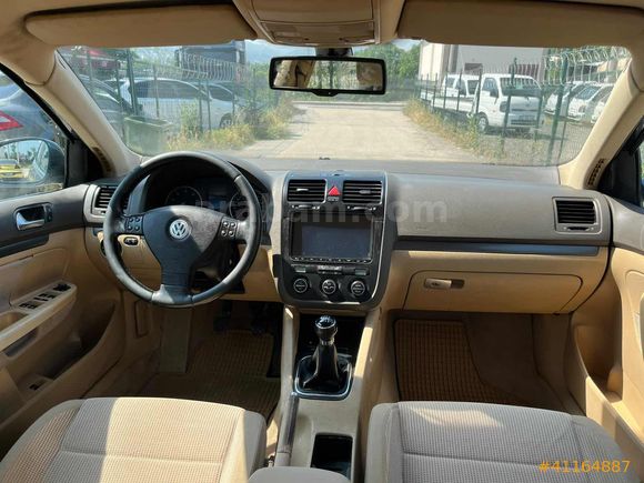2006 MODEL DİJİTAL KLİMALI DEĞİŞENSİZ JETTA