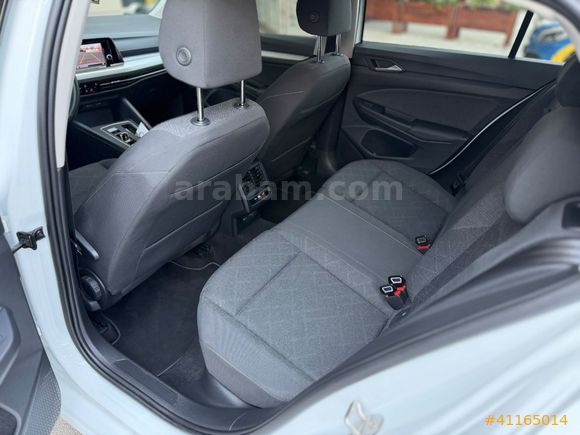 Golf 8 1.0 eTSi 110Hp DSG