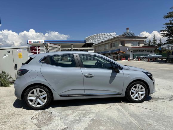 Sahibinden Renault Clio 1.0 TCe Evolution 2024 Model 
