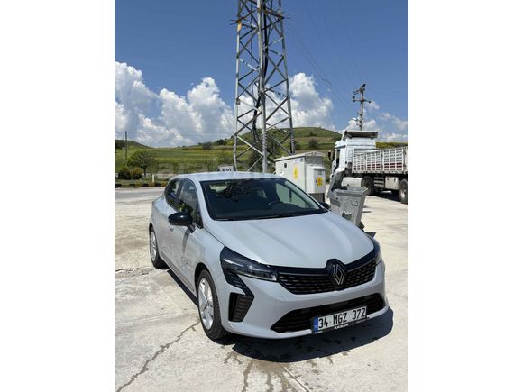 Sahibinden Renault Clio 1.0 TCe Evolution 2024 Model 