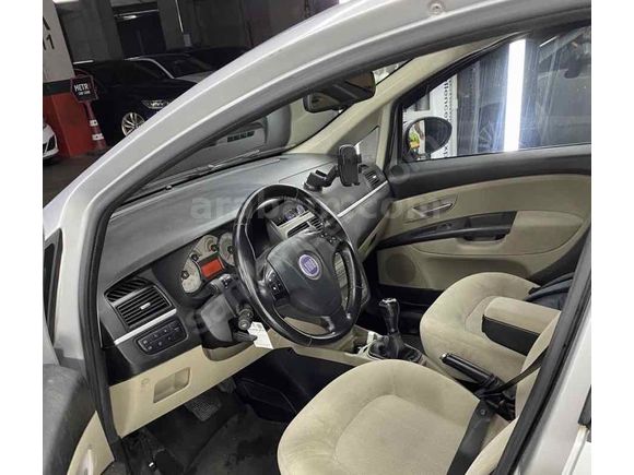 Sahibinden Fiat Linea 1.3 Multijet Emotion Plus 2009 Model 