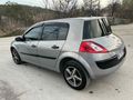 Değişensiz Hasar Kayıtsız 1.5 Parça Boyalı Renault Megane 1.4 Authentique 2005 Model 