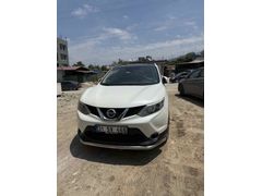 Sahibinden Nissan Qashqai 1.6 dCi Platinum Premium Pack 2017 Model  172.000 km Beyaz