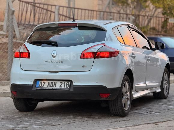 Sahibinden Renault Megane 1.5 dCi Dynamique 2011 Model