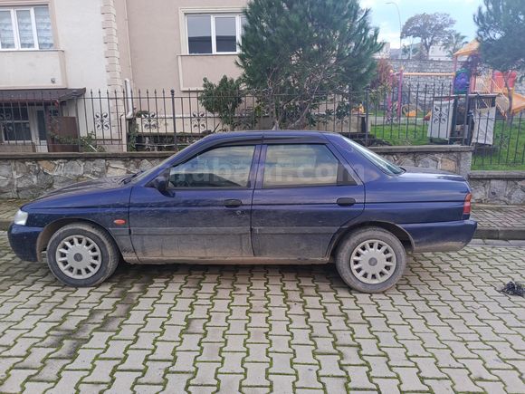 Sahibinden Ford Escort 1.6 Classic 2000 Model opsiyonlanmıştır hayırlı olsun
