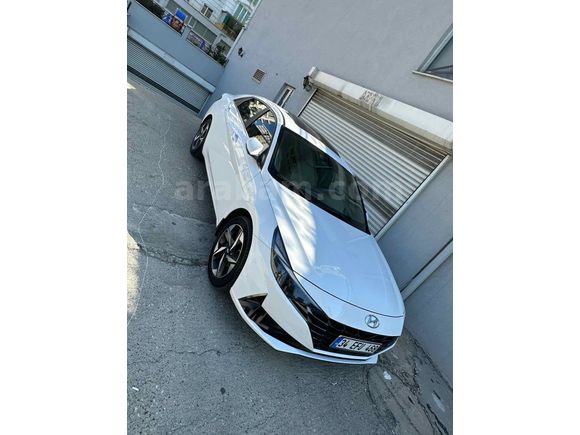 Sahibinden Hyundai Elantra 1.6 MPI Elite 2021 Model 