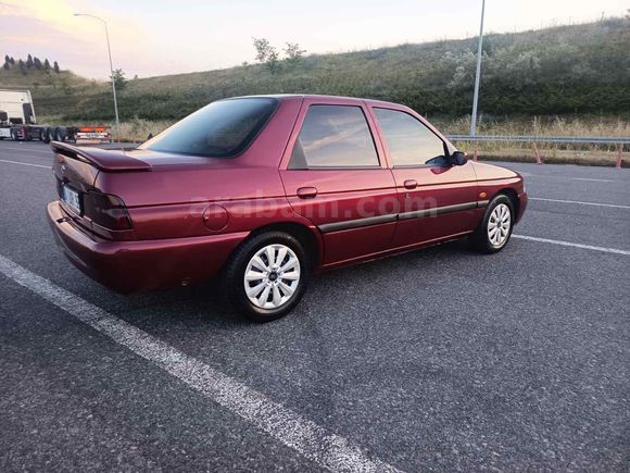 Sahibinden Ford Escort 1.6 CL 1998 Model 