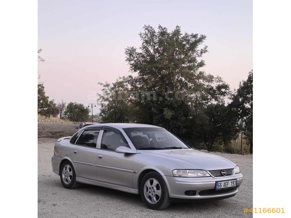 HATASIZ 2001 VECTRA 1.6 COMFORT 140.***KM BAKIMLI